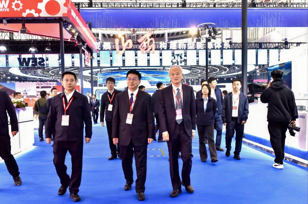 3_HXH1933-opq3995315631(1).jpg 3_HXH1933-opq3995315631(1).jpg